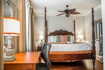 St. James Hotel, An Ascend Collection Hotel
