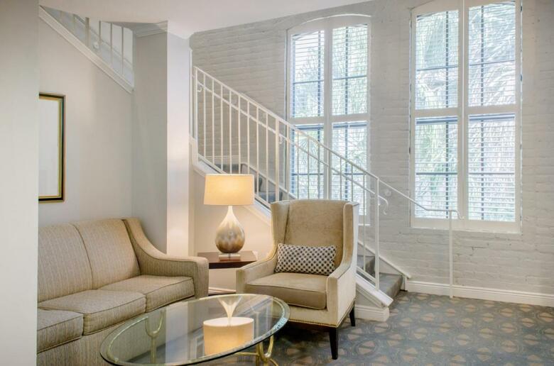 Wyndham Riverfront New Orleans Hotel