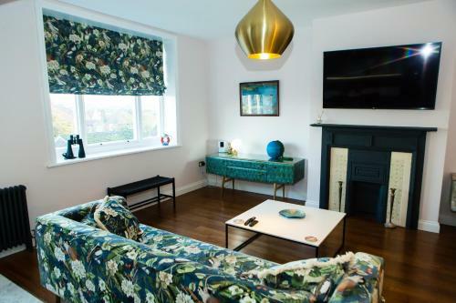 The Captains Residence At Rounton Villa