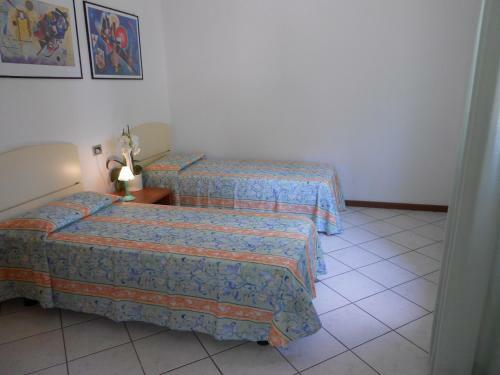 Apartamento Condominio Bianco Nero