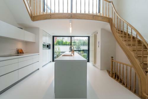 Spacious Belle Epoque House With Free Parking