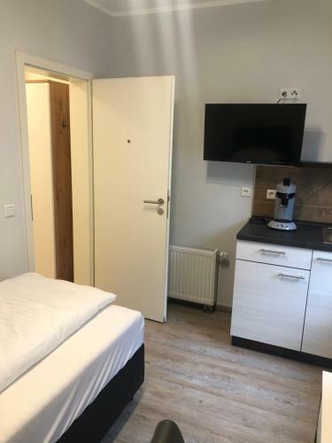 Hostal Schiller Pension
