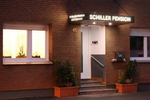 Hostal Schiller Pension