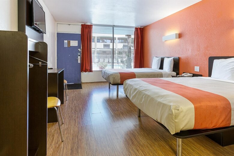 Motel 6 Glendale