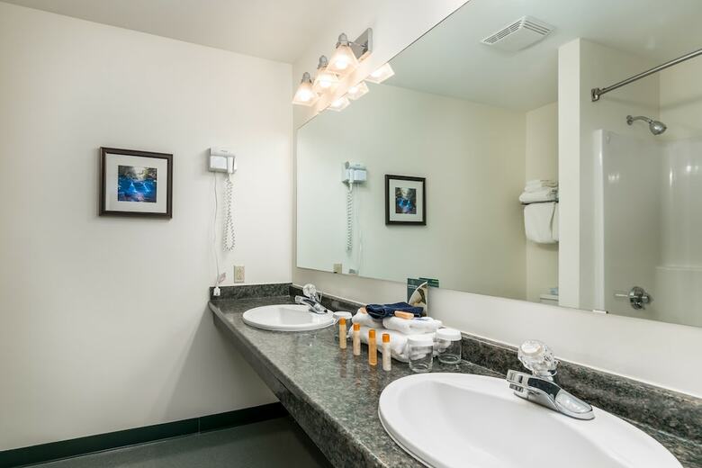 Attitash Grand Summit Hotel