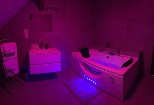 Attic Spa Apartment 3kk (80 M2)