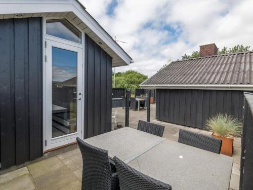 Holiday Home Fan� Cxlvii