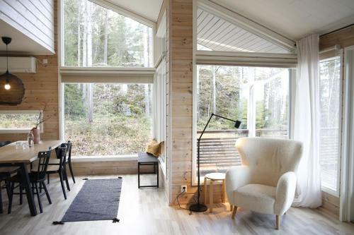Villa Laidike With Sauna/fireplace, 80 Km Helsinki