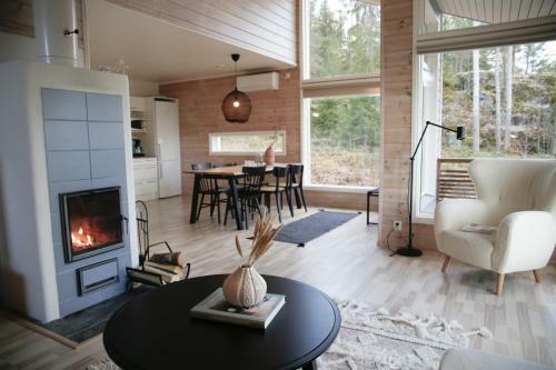 Villa Laidike With Sauna/fireplace, 80 Km Helsinki