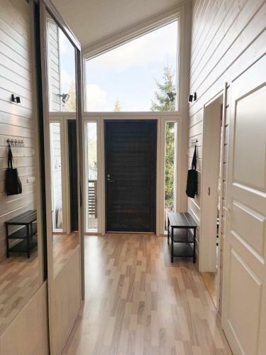 Villa Laidike With Sauna/fireplace, 80 Km Helsinki