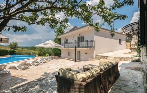 Hacienda Sylvia,studenci Makarska