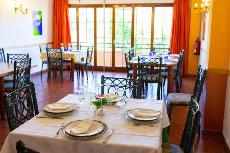 Hotel Rural Serrella