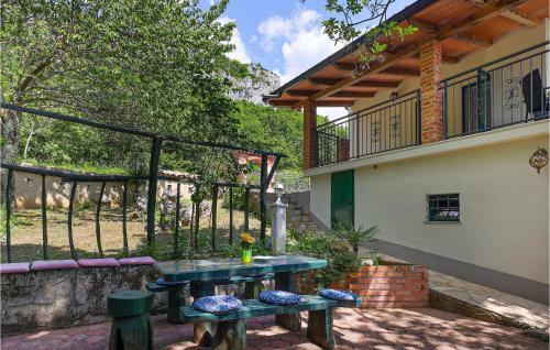 Awesome Home In Lupoglav With 4 Bedrooms