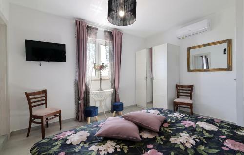 Awesome Home In Lupoglav With 4 Bedrooms