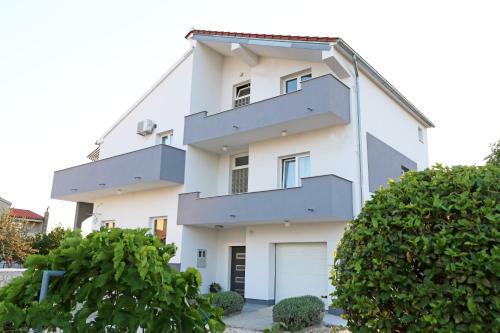 Hostal Guesthouse Villa Domenico