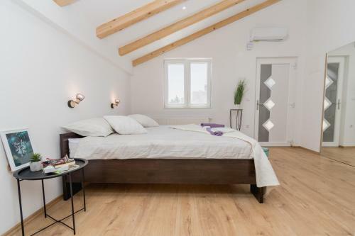 Studio Apartment Harmony Np Krka