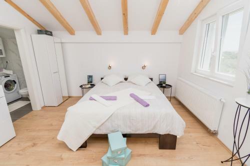 Studio Apartment Harmony Np Krka