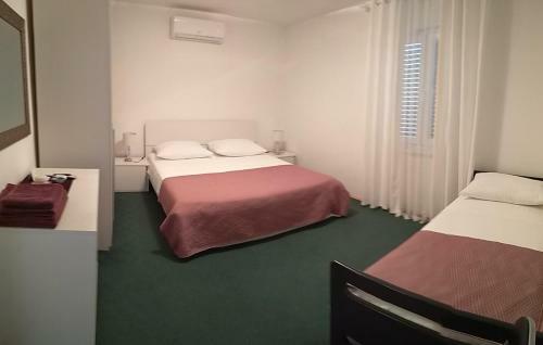 Hostal Rooms Ive
