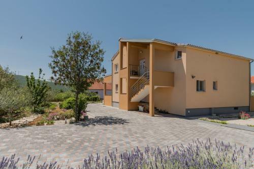 Hostal Guesthouse Miranda Np Krka