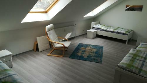 Apartment 28 O M