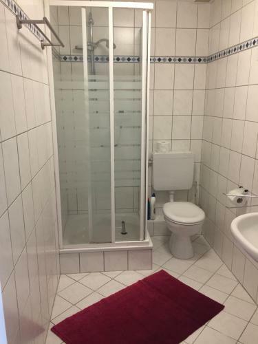 Apartment 28 O M