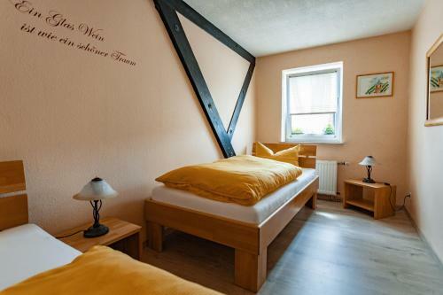 Hostal Weingut Schuh - Pension Zur Bosel