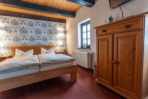 Hostal Weingut Schuh - Pension Zur Bosel