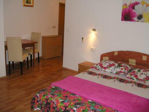 Apartments Eni