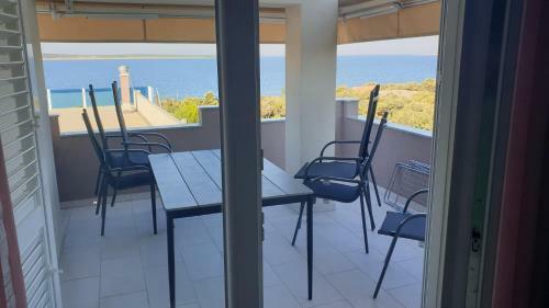 Hostal Korina Apartments Mandre