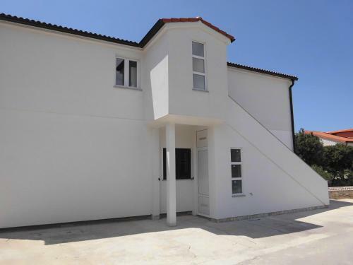 Apartments Mara Mandre