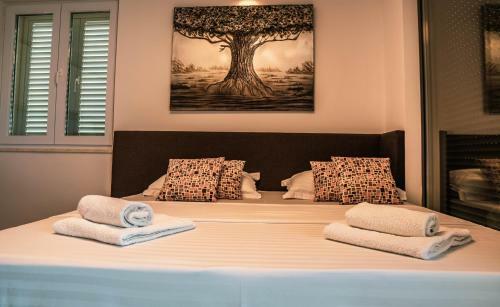 Luxury Apartments White Villa Violeta