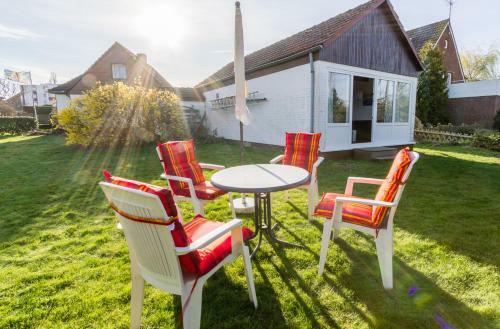 Kleines Sommerhaus Schr�der - Im Winkel 1b