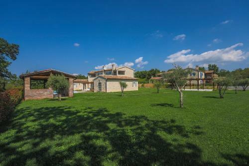 Beautiful Villa Rajki 1 & Rajki 2