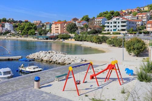 Apartments With A Parking Space Marina, Trogir - 1062
