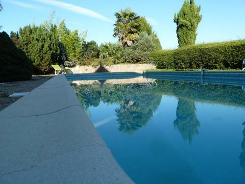 Hostal Chambres D'h�tes Le Saleix