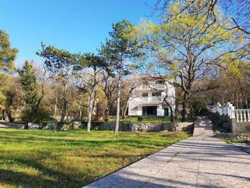 Apartments In Omisalj/insel Krk 39760