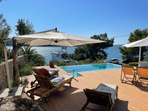Hostal Villa Del Mar Deluxe