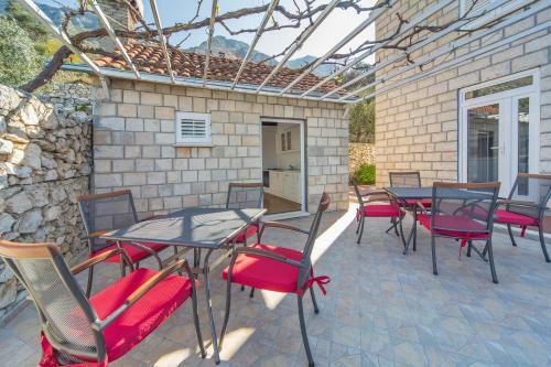 Hostal Apartment Residence Narona