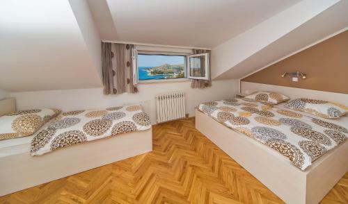 Hostal Apartment Residence Narona