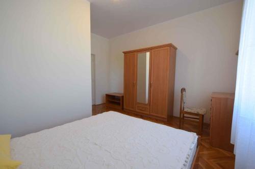 Apartments In Njivice/insel Krk 13278