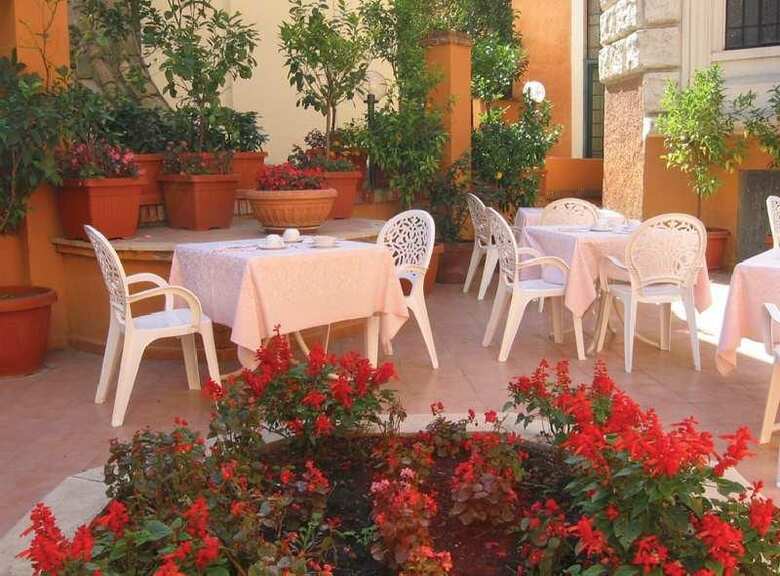 Vinsanto Villa Apartments