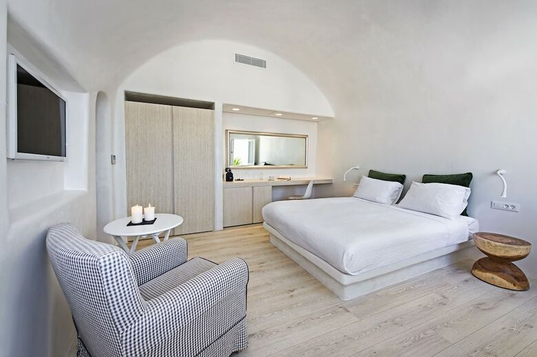 Apartamentos Porto Fira Suites