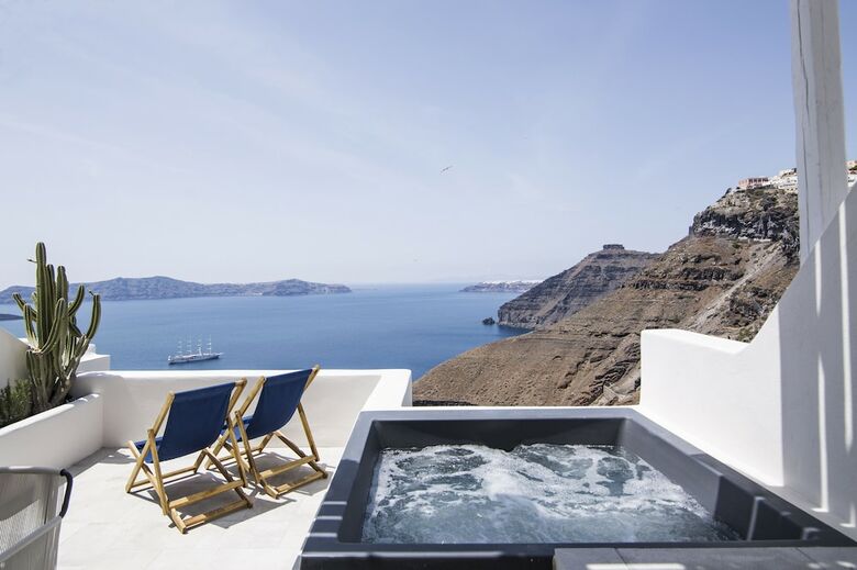 Apartamentos Porto Fira Suites