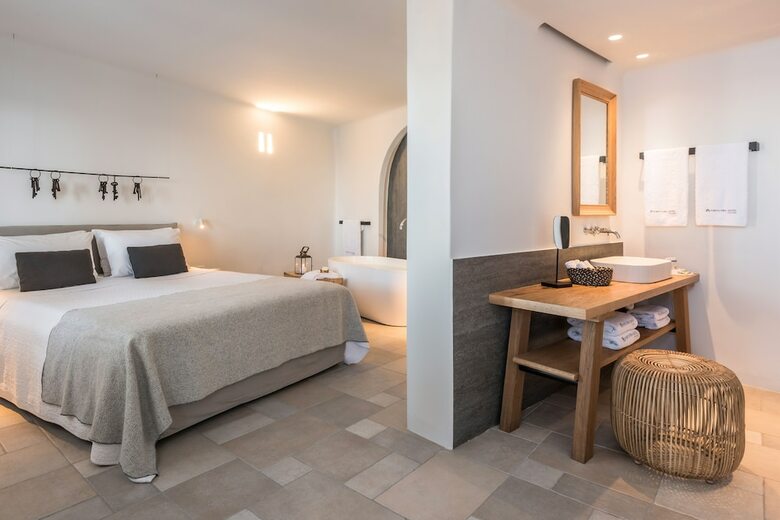 Apartamentos Porto Fira Suites