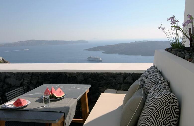 Apartamentos Porto Fira Suites