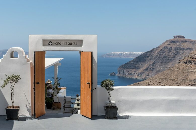 Apartamentos Porto Fira Suites