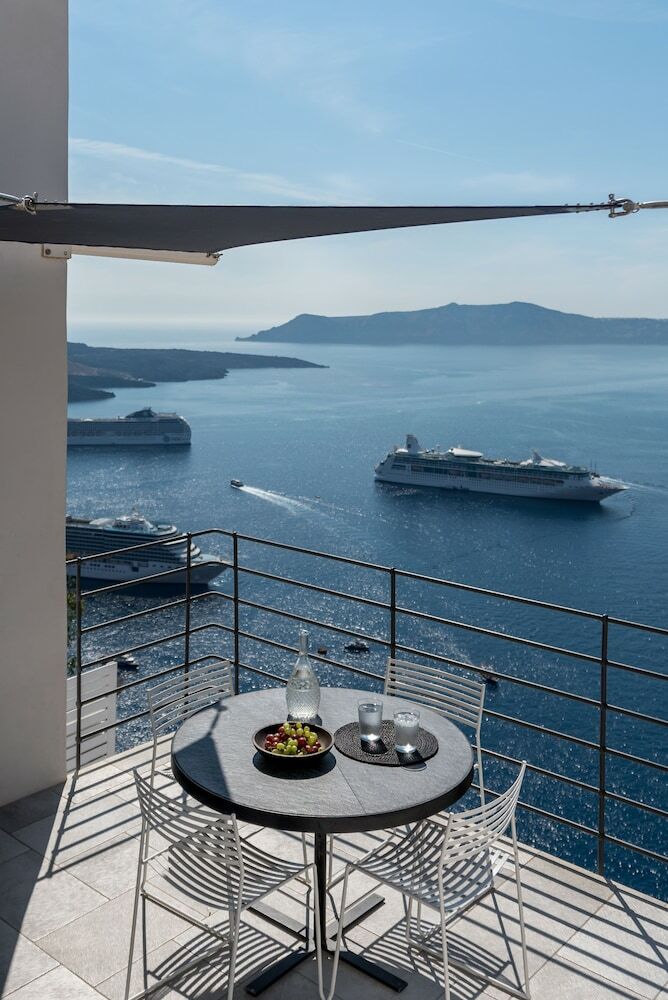 Apartamentos Porto Fira Suites
