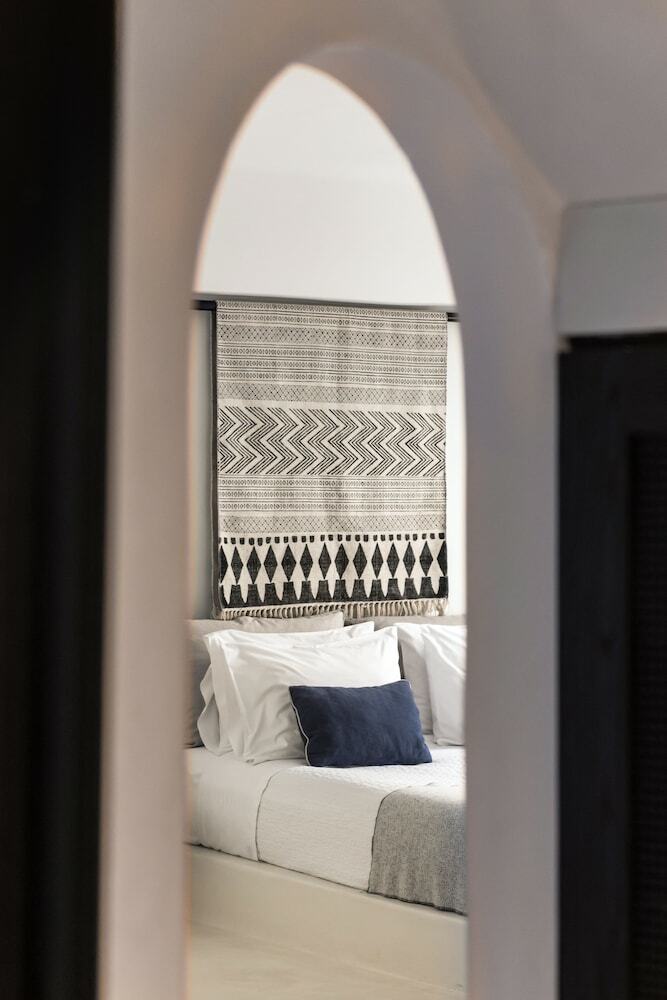 Apartamentos Porto Fira Suites