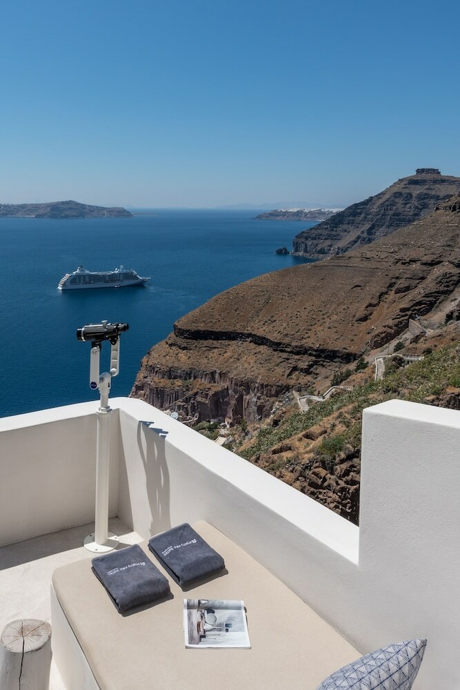 Apartamentos Porto Fira Suites