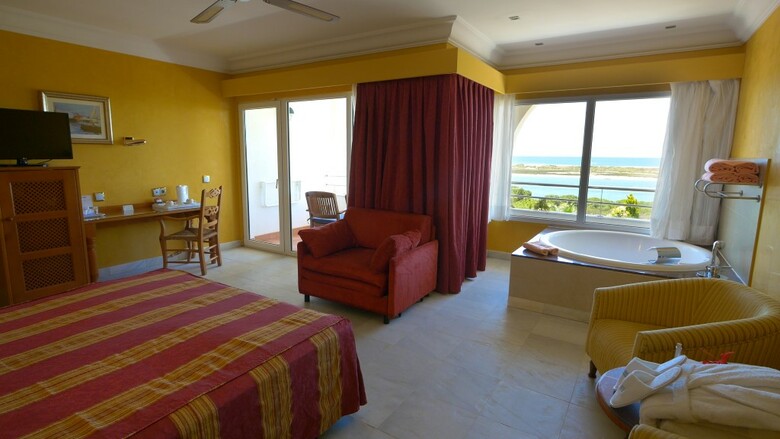 Playacartaya Aquapark & Spa Hotel